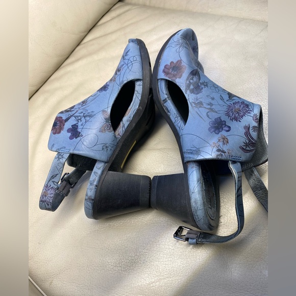 BUSSOLA LIMA LAURA BLUEBELL BLACK FLORAL /BUTTERFLY SLIP ON SANDAL-SIZE 40 W8.5 - Picture 13 of 13